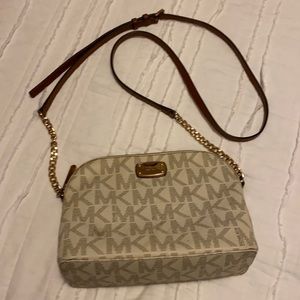 MK cross body purse